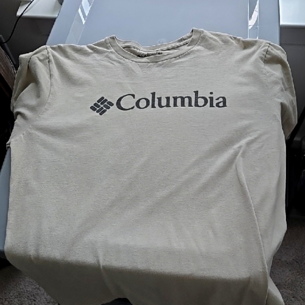 Columbia Men's Beige T-Shirt